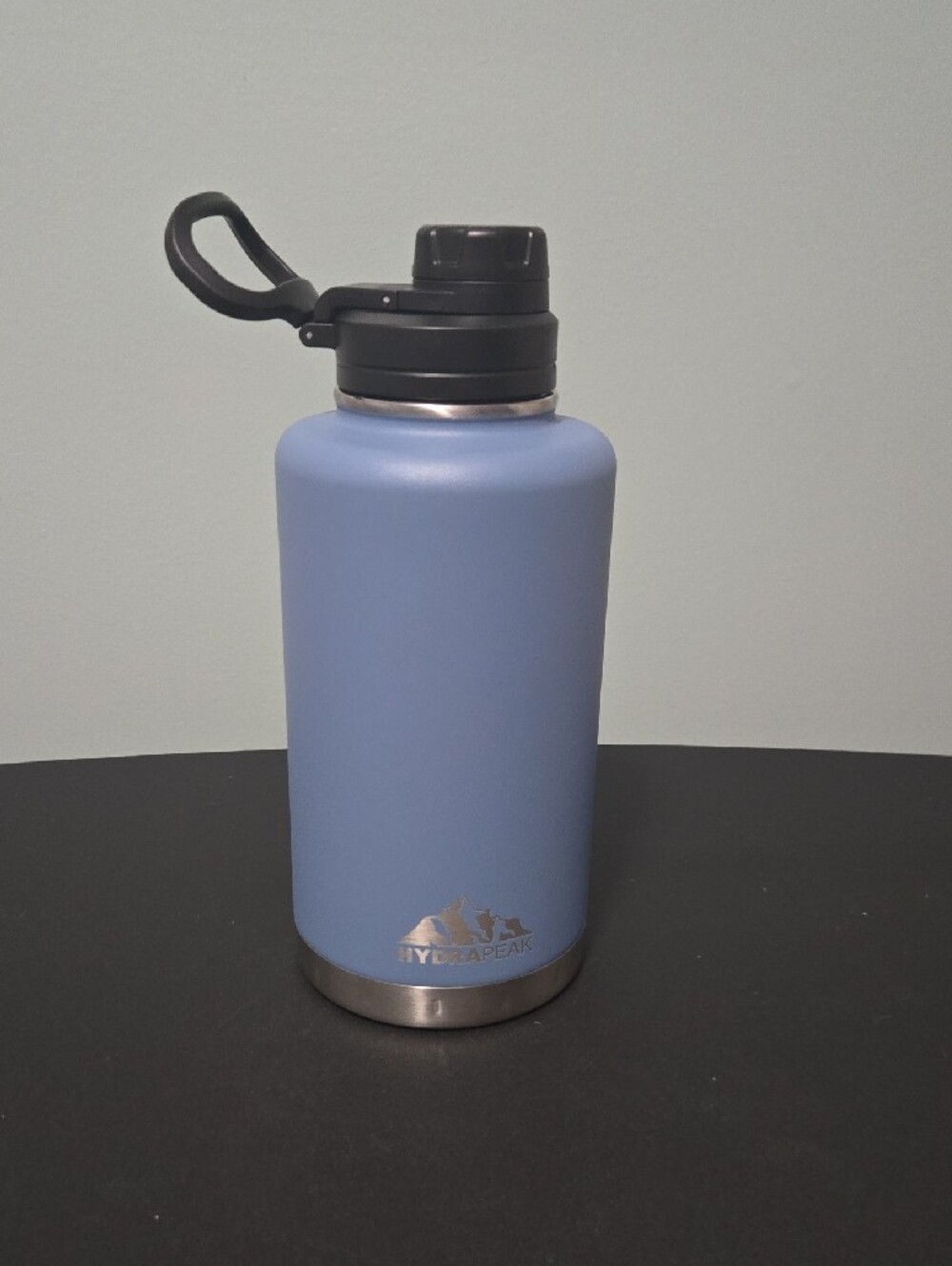 HydraPeak Powder Blue Insulated Stainless Steel Water Bottle 50 Oz. - Picture 2 of 5